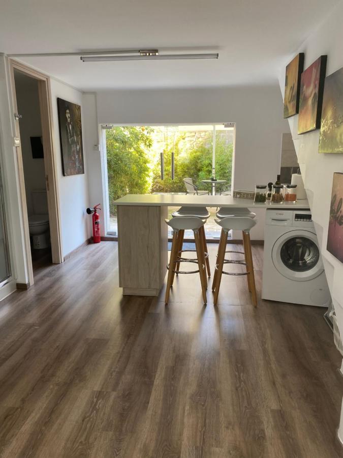 Modern City Center Appartment Saripolou Limassol Eksteriør billede