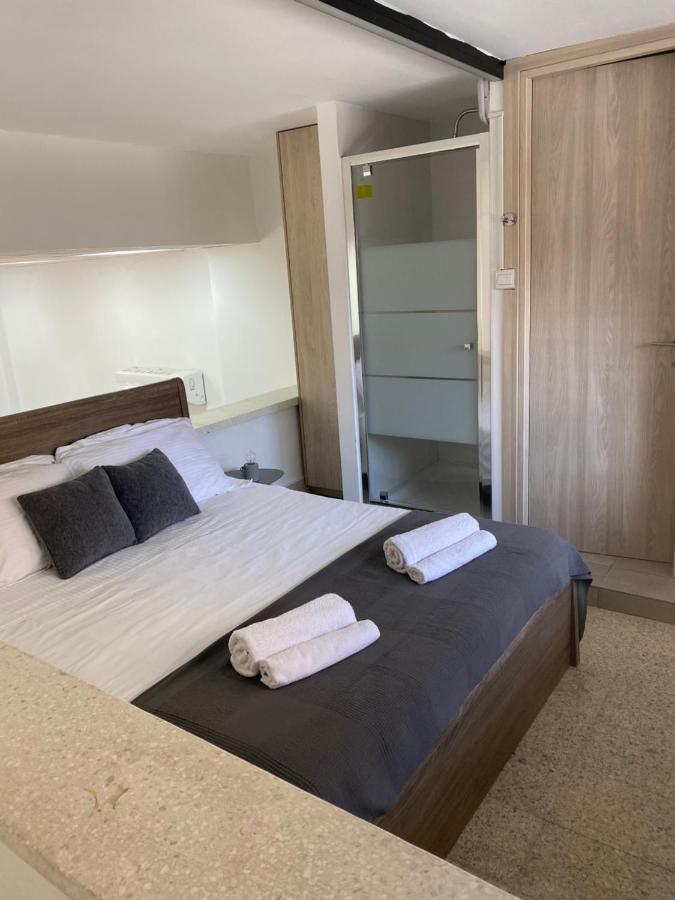 Modern City Center Appartment Saripolou Limassol Eksteriør billede