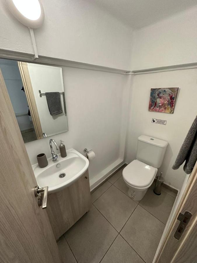 Modern City Center Appartment Saripolou Limassol Eksteriør billede